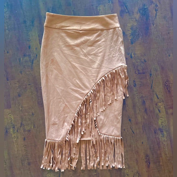 Never worn midi fringe skirt - Picture 1 of 2